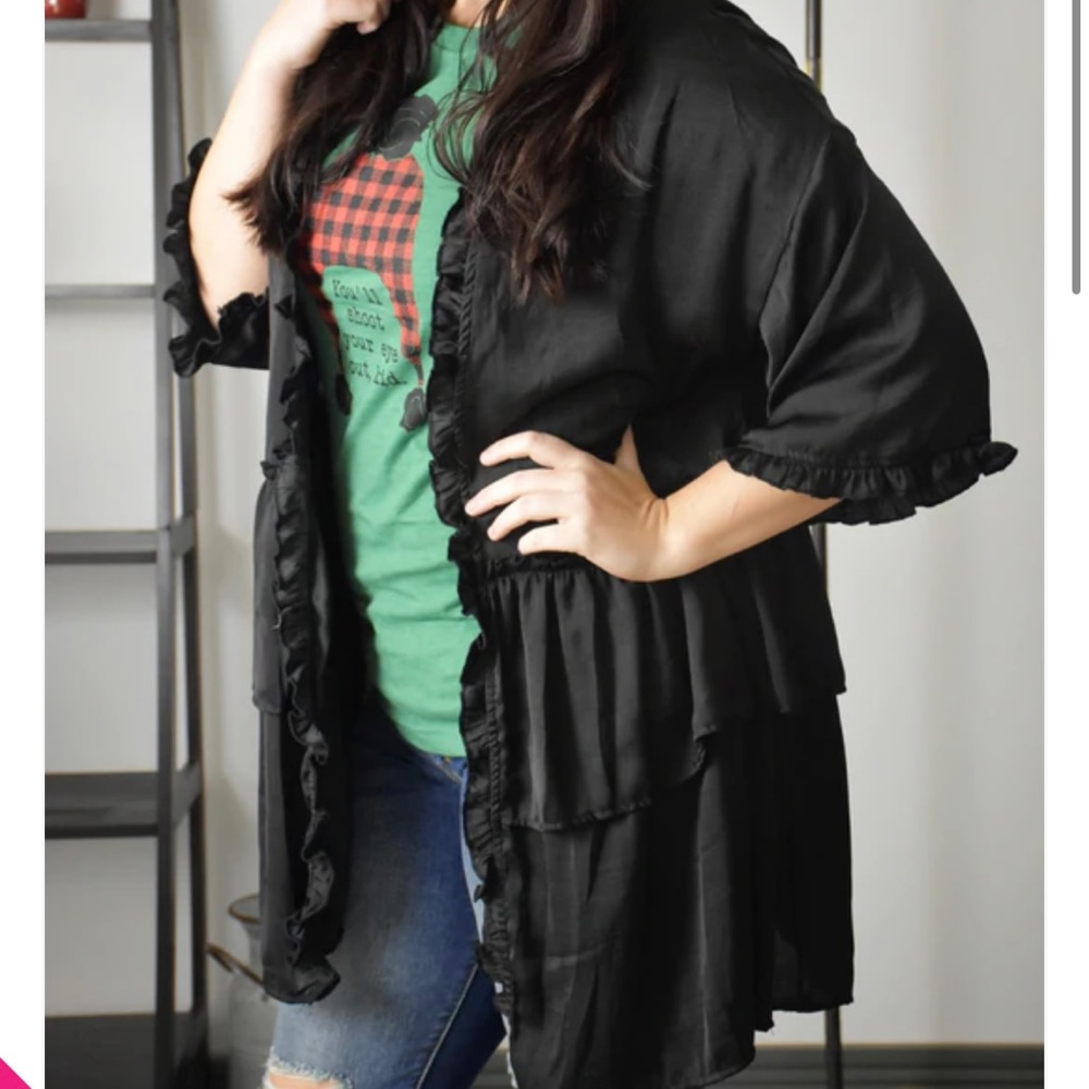 Ruffle edge kimono